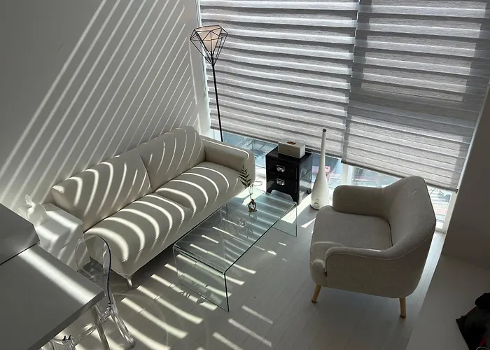 Open3-hongik Hapjeong Station 2 Minutes-luxury Style-panoramic River View-queen Bed For 2 People-comfortable Sofa Interior Апартаменты *